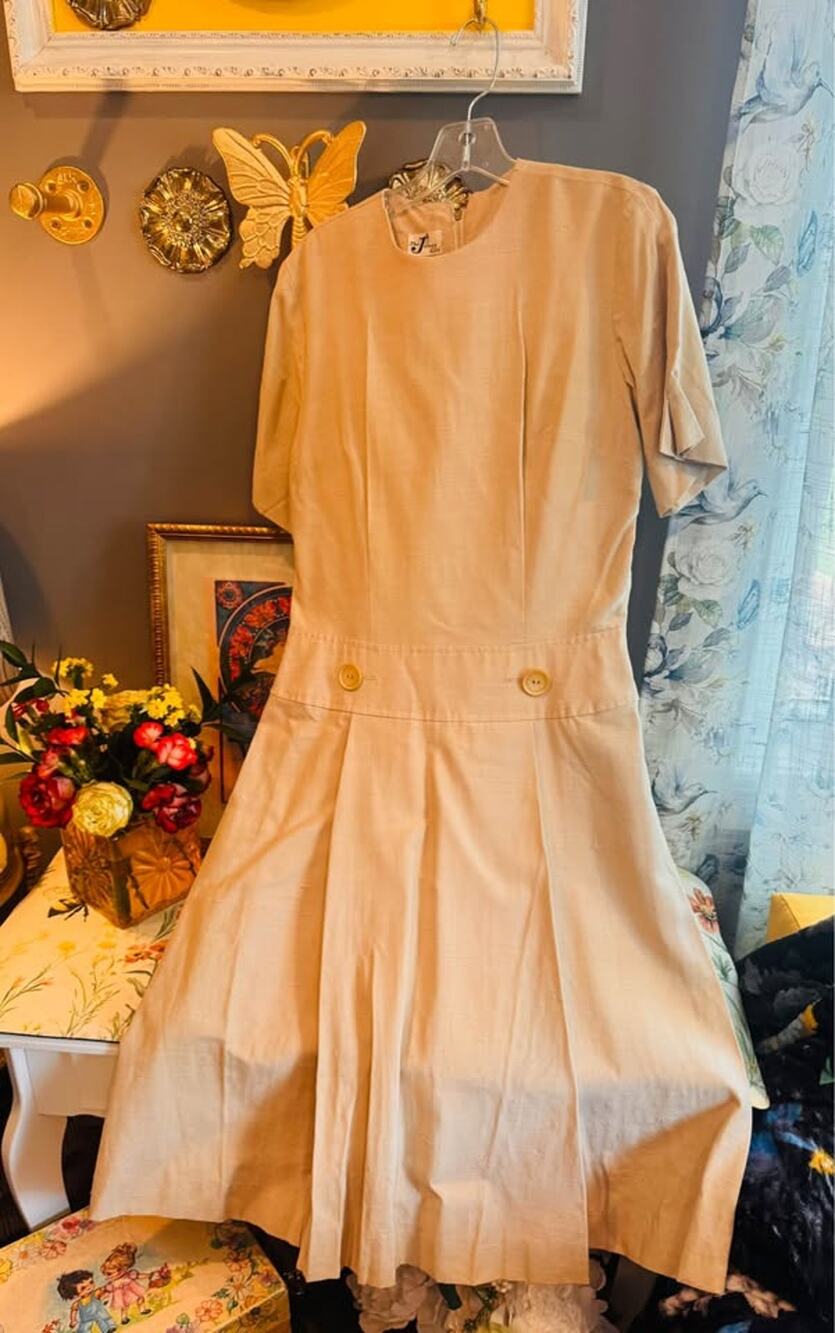 ✨ Vintage Cream Linen Blend Midi Dress by The Jones Girl ✨